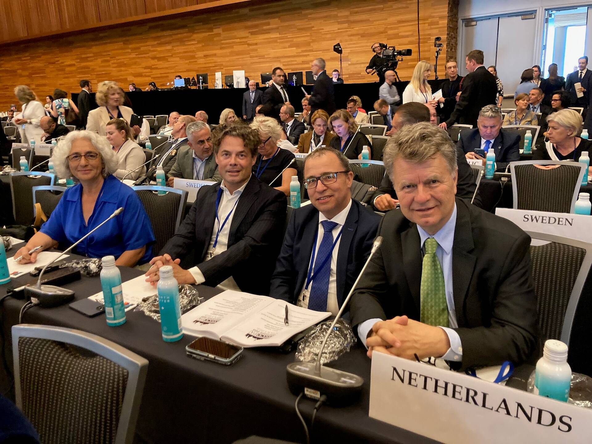 De Nederlandse Kamerleden die deelnamen aan de bijeenkomst in Vancouver